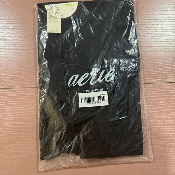 Offline by Aerie Hi- Rise Leggings Short - Picture 1 of 3